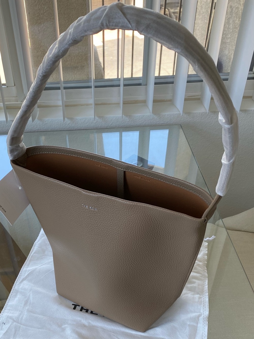 N/S Park Style Designer-Inspired Medium Leather Tote in Taupe NWT